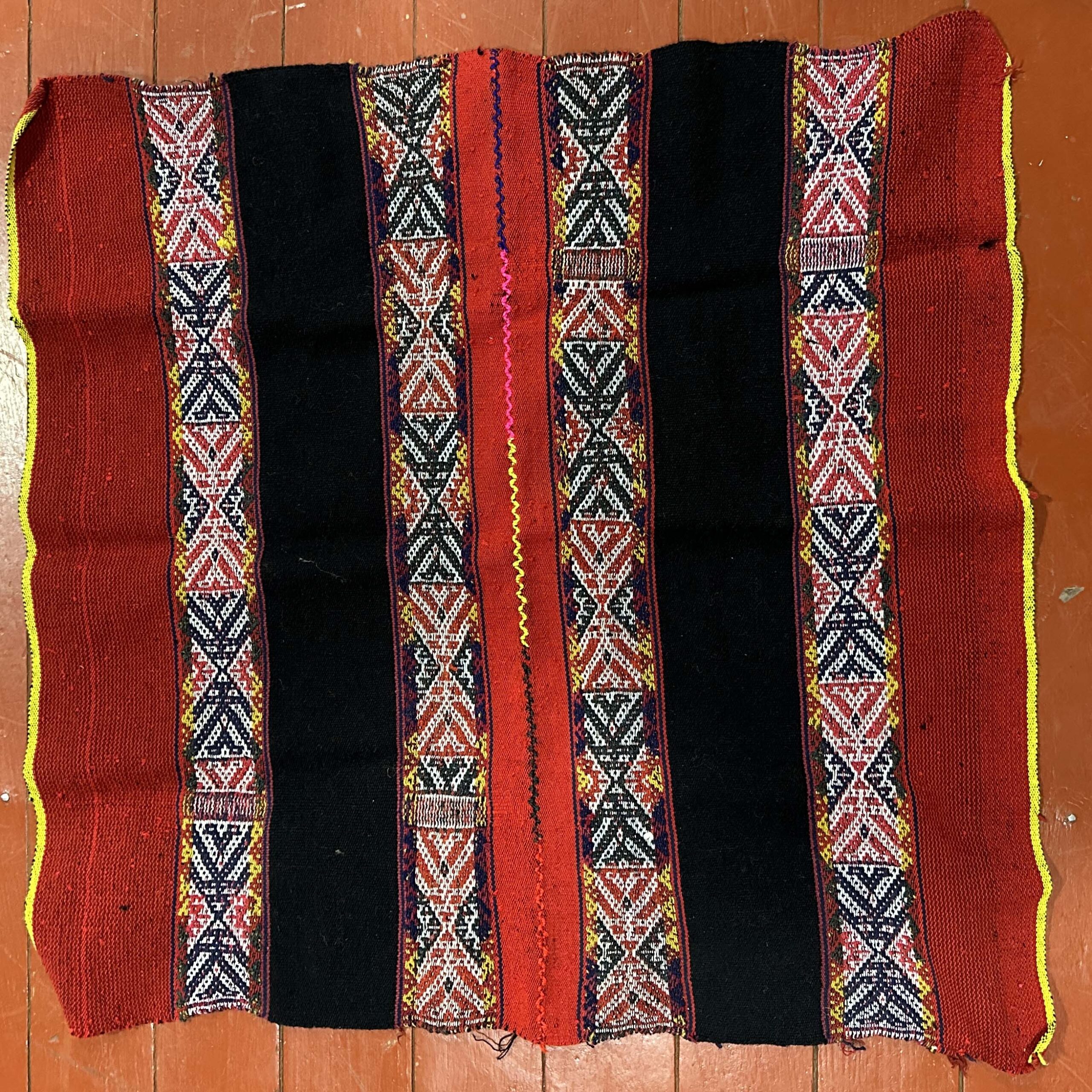 Qero Outer Cloth 014